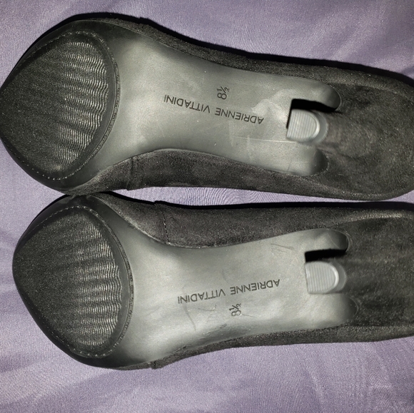 Adrienne Vittadini 'Trippin' Ankle Booties - Picture 5 of 8